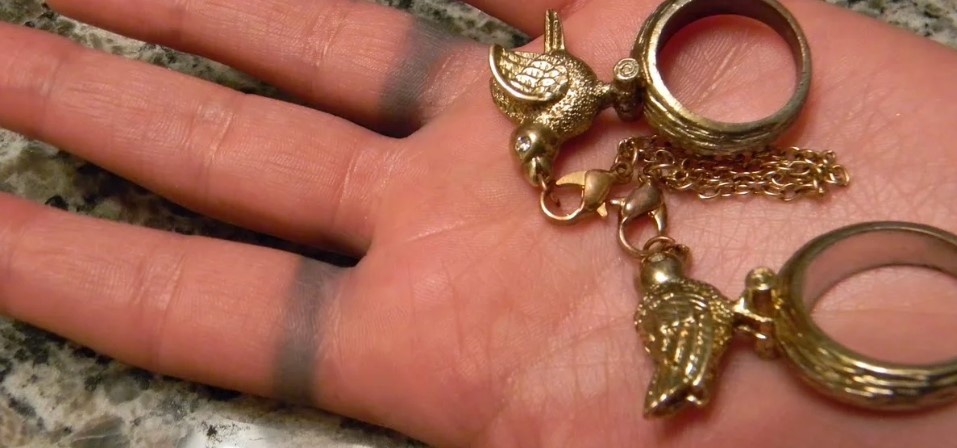 Por que as Semijoias Ficam Verdes Como Evitar 2 - Riavo Semijoias